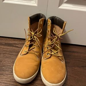 Timberland Women’s Lightweight waterproof boots